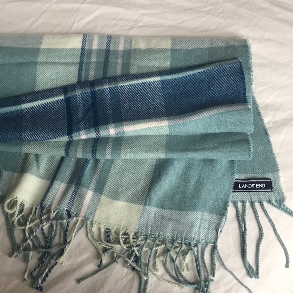 Lands End NWOT 2018 Scarf